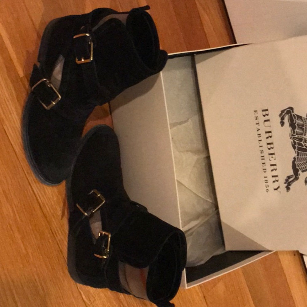 Burberry Worcester Belted Suede